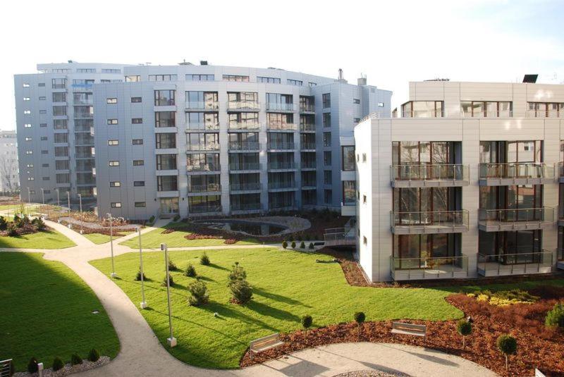ורשה Two Rooms Apartment Triton Park מראה חיצוני תמונה