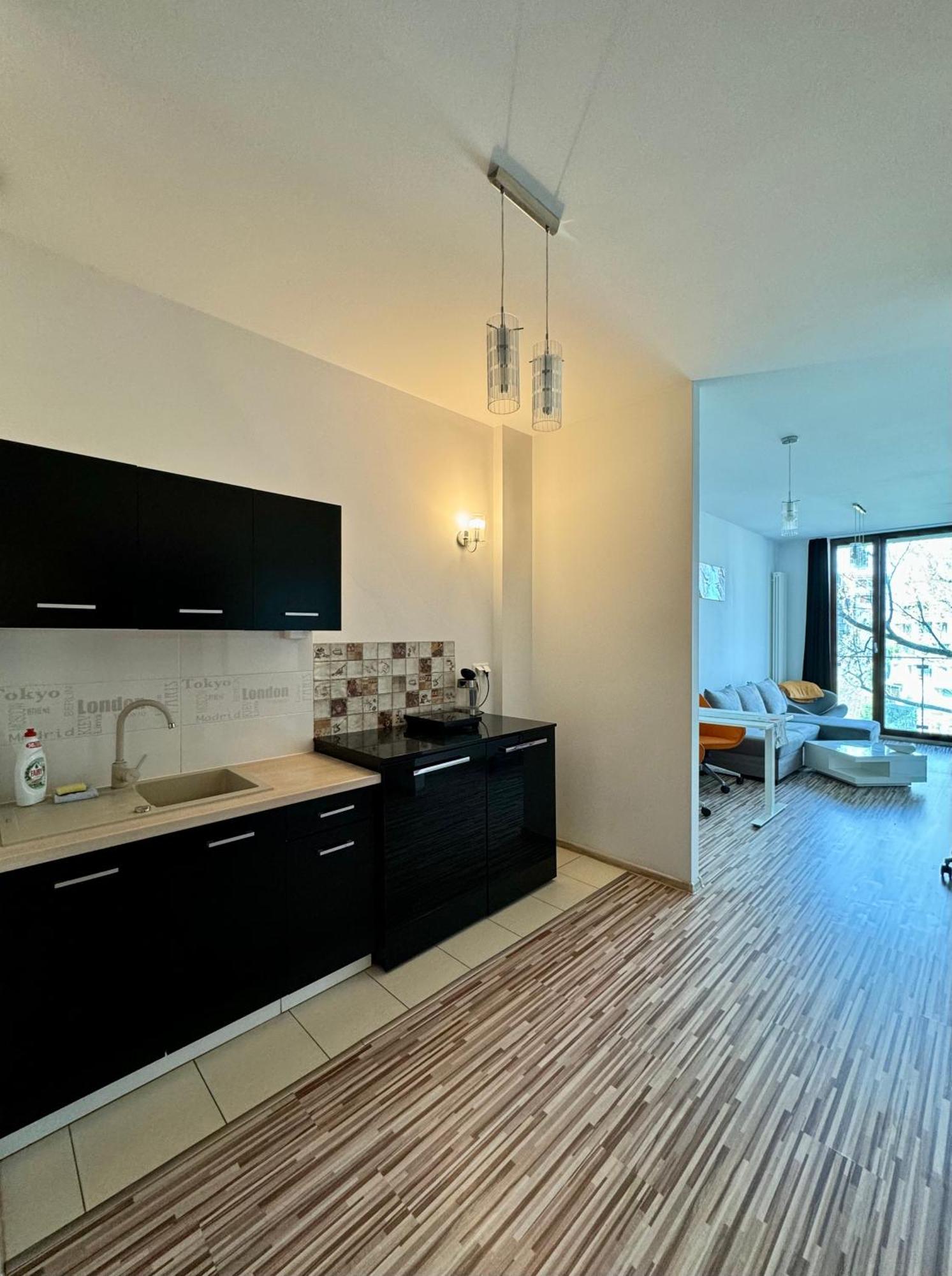ורשה Two Rooms Apartment Triton Park מראה חיצוני תמונה